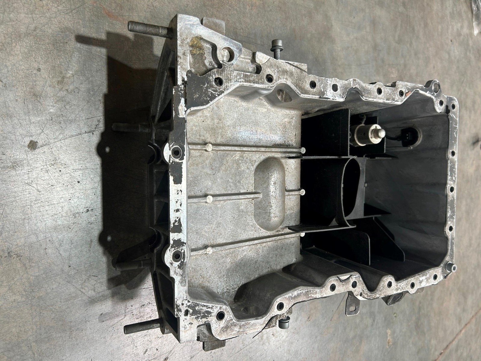 2014-2016 MASERATI GHIBLI 3.0L RWD ENGINE MOTOR LOWER OIL PAN OEM