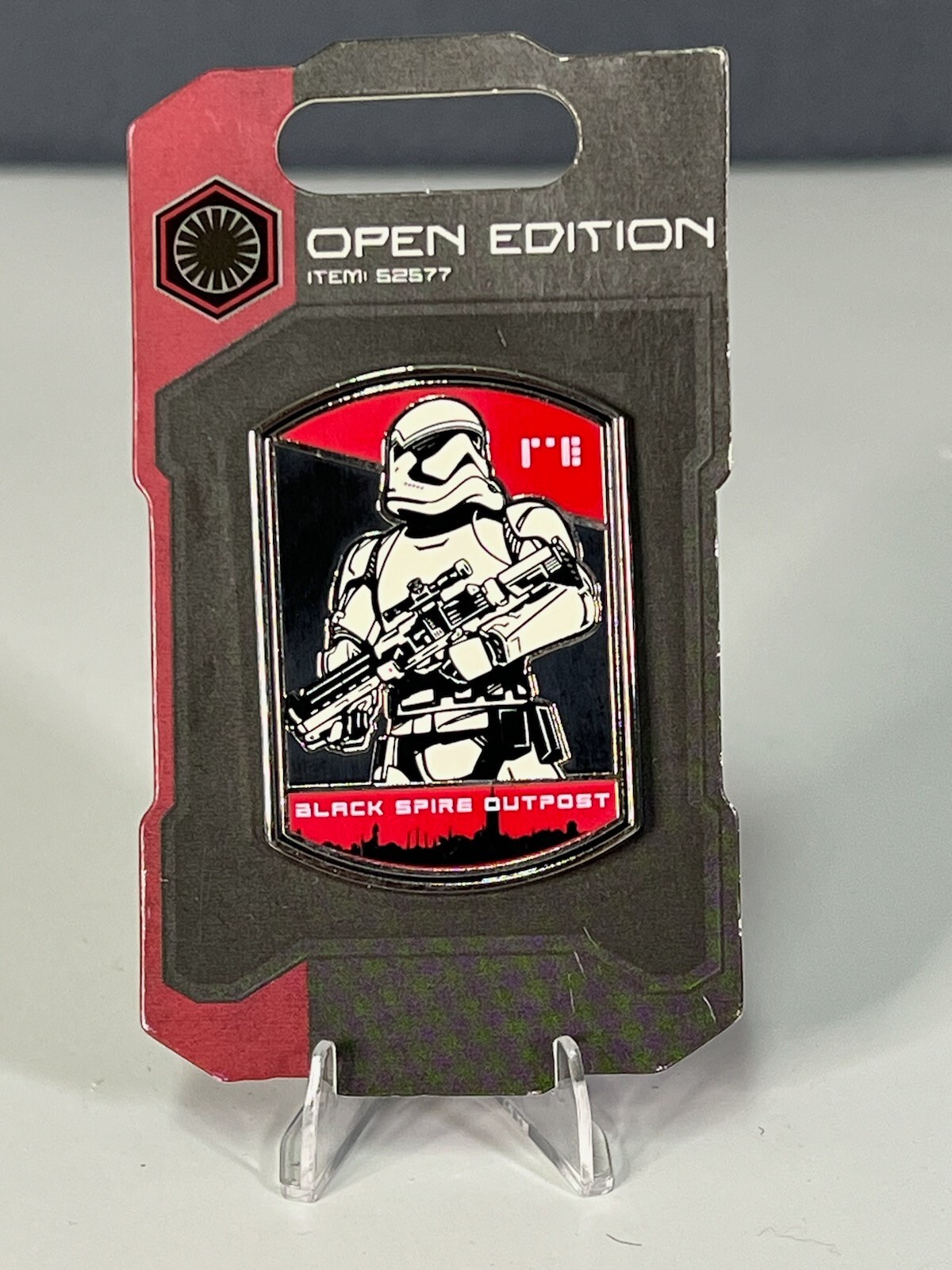 Disneyland Star Wars Galaxys Edge black spire outpost Stormtrooper Pin 52577!