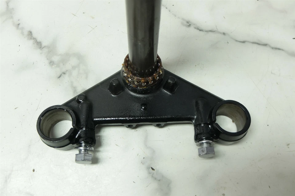 18 Yamaha XV 250 XV250 V-Star Virago garfo de árvore triplo inferior haste de braçadeira de choque - Imagem 2 de 3