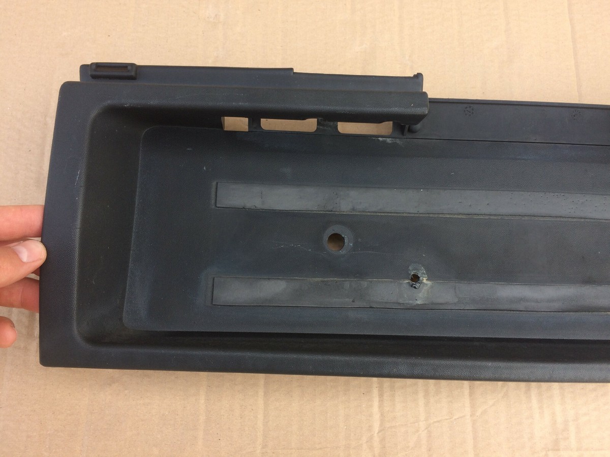 Audi 80 B4 Avant OEM Euro Rear License Number Plate Filler Holder