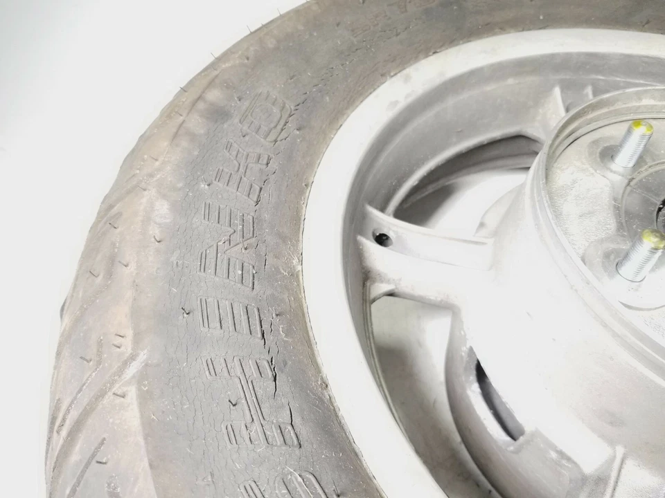 2010 年本田州际 Stateteline VT1300 后轮圈直筒无轮胎 15" 4.00 — 第 3/4 张图片