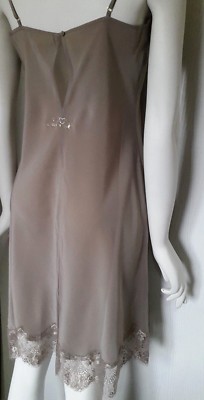 Nuisette Twin-Set Simona Barbieri - Soie Et Dentelle - Taille S - Couleur Moutarde - Neuf étiqueté