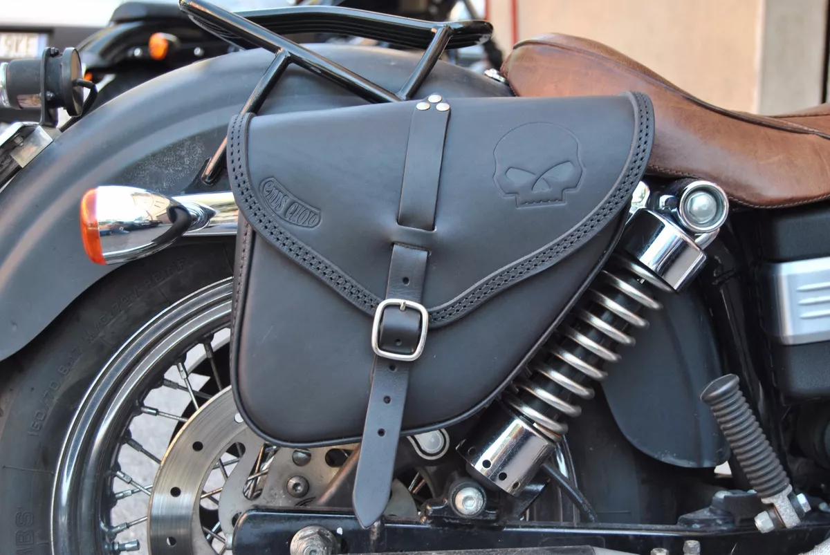 SADDLE BAG RIGHT HARLEY DAVIDSON DYNA MODELS WE GARANTEE BEST
