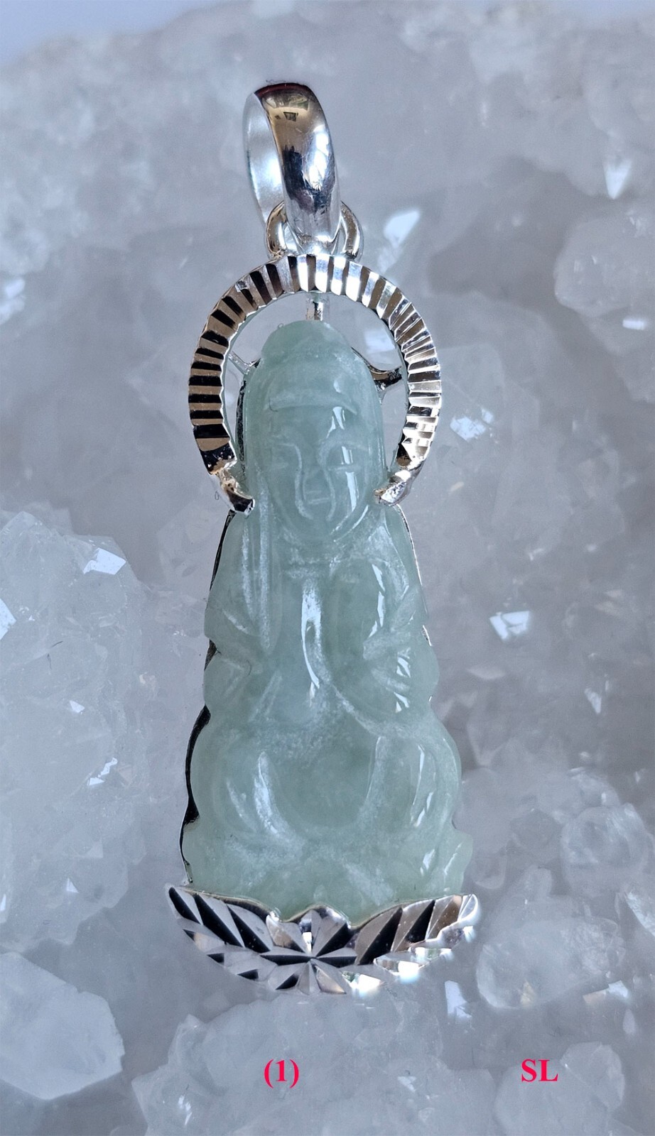 Pendentif Bouddha en jade vert clair, le cadeau de protection idéal pour femme et homme