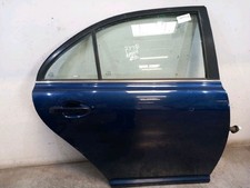 Porte arrière et accessoires Toyota AVENSIS