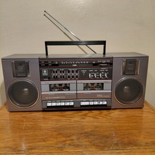 See Video, VTG Boombox GE 3-5682A AM/FM Radio Dual Cassette Detachable Speakers
