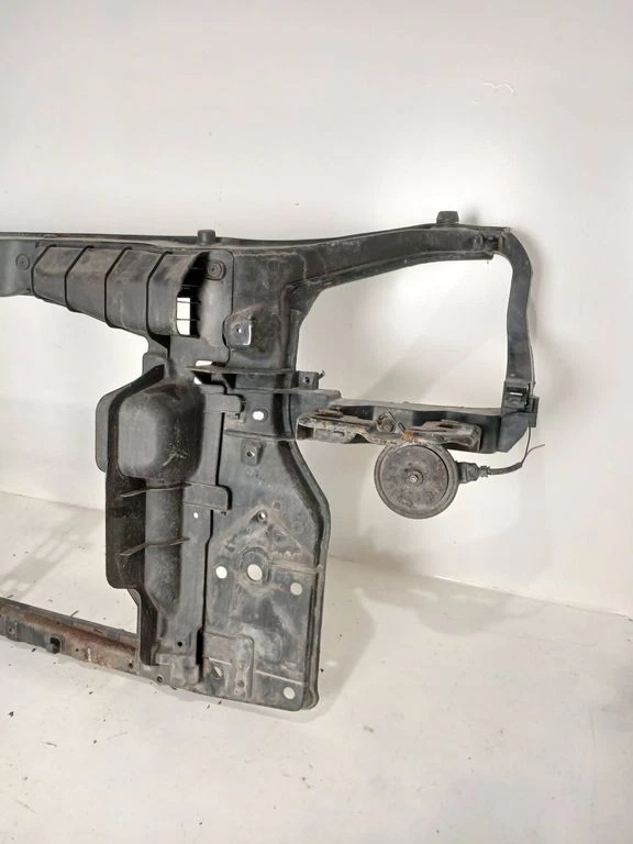 Hyundai Tucson JM 2007 radiator support slam panel ALD3667 - Image 3 of 4