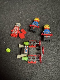 1994 Lego 6949 Spyrius Robo-Guardian Classic Space