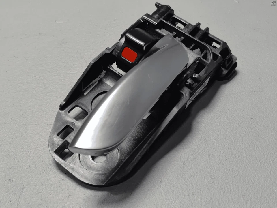 Maçaneta interna interna do lado do passageiro traseiro ou dianteiro fabricante de equipamento original 2014-2020 Acura MDX - Imagem 2 de 4