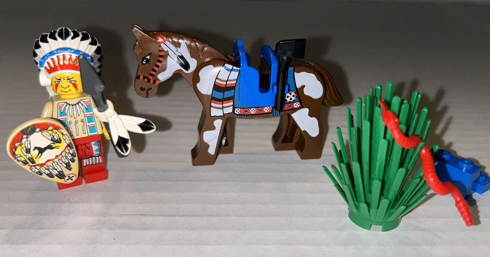 Lego 6709 Tribal Chief Western Indians Vintage 1997 Paint Horse Accessories - Image 2 of 4