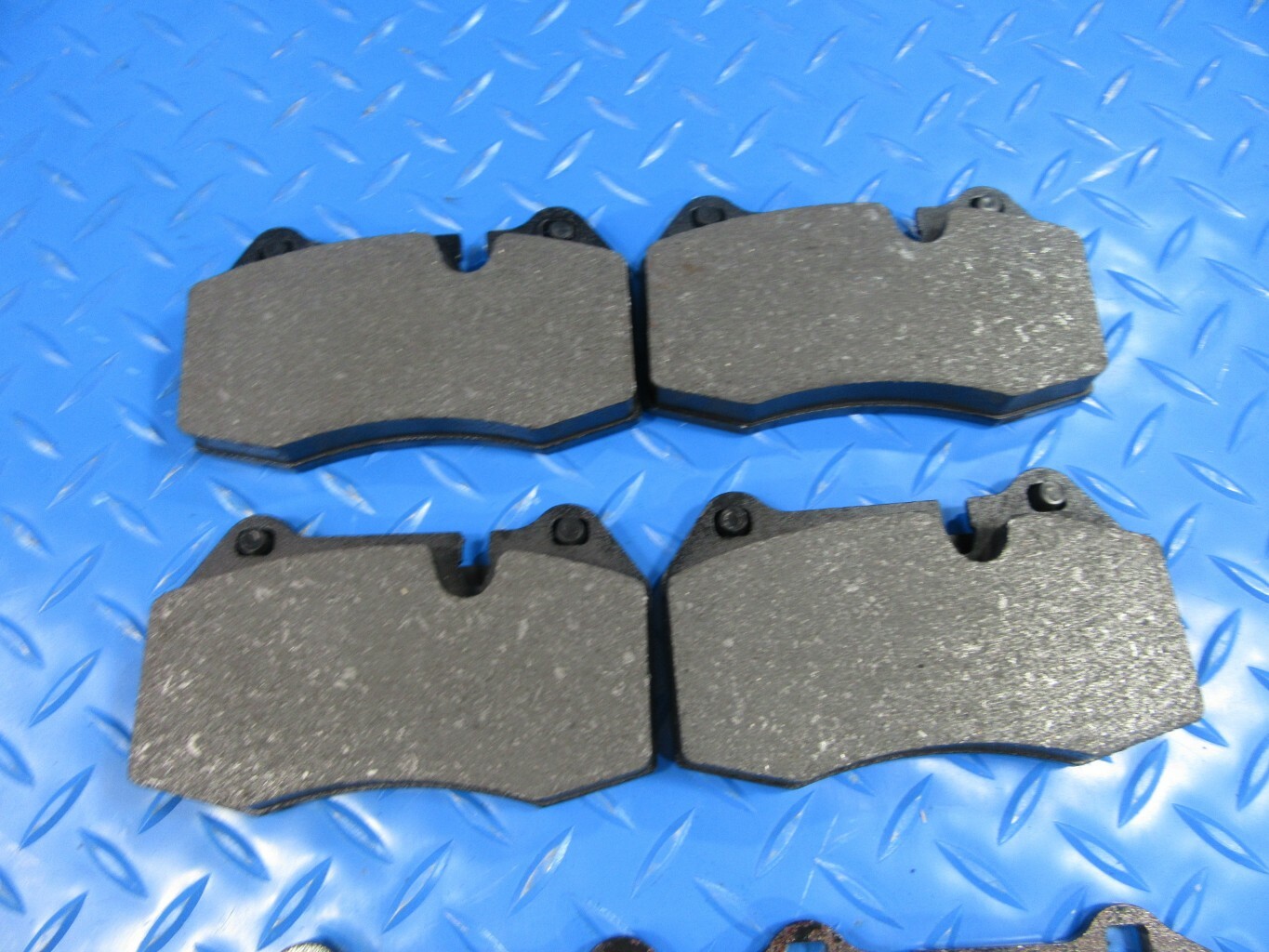 Maserati GranTurismo Gt front & rear brake pads set TopEuro #6926