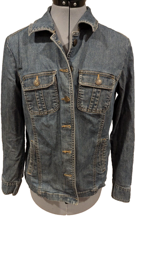 Light wash denim jacket Worn a few times but great... - Depop