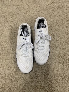 nobull white wild knit runner
