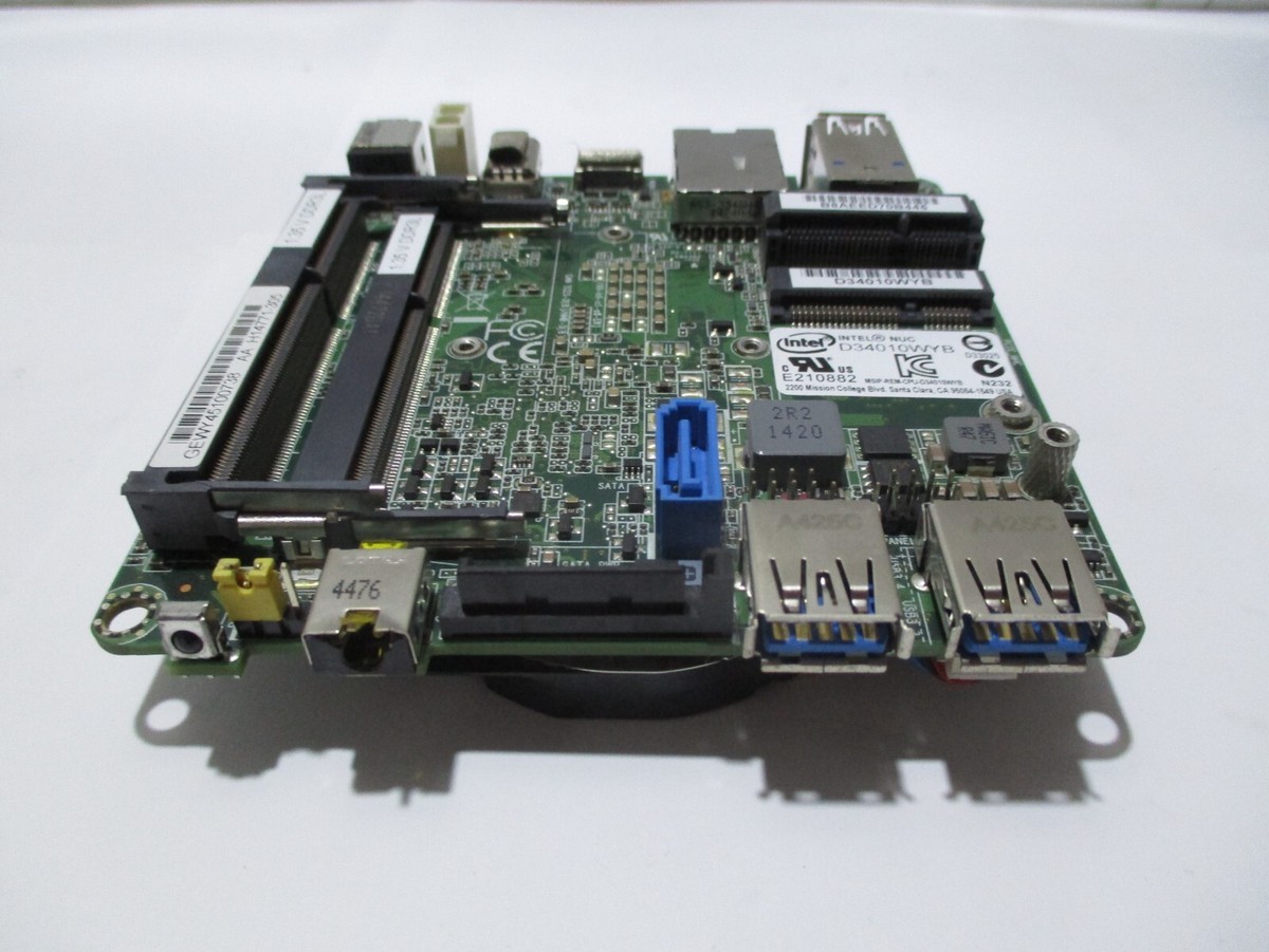 新品 未開封 Intel NUC D34010WYK Core i3-4010U 新品 未開封 Intel NUC D34010WYK Core i3-4010U