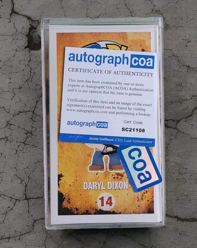 Walking Dead Daryl Dixon /14 Funko Vaulted Norman Reedus Autograph Signed ACOA🔥 - Picture 3 of 3