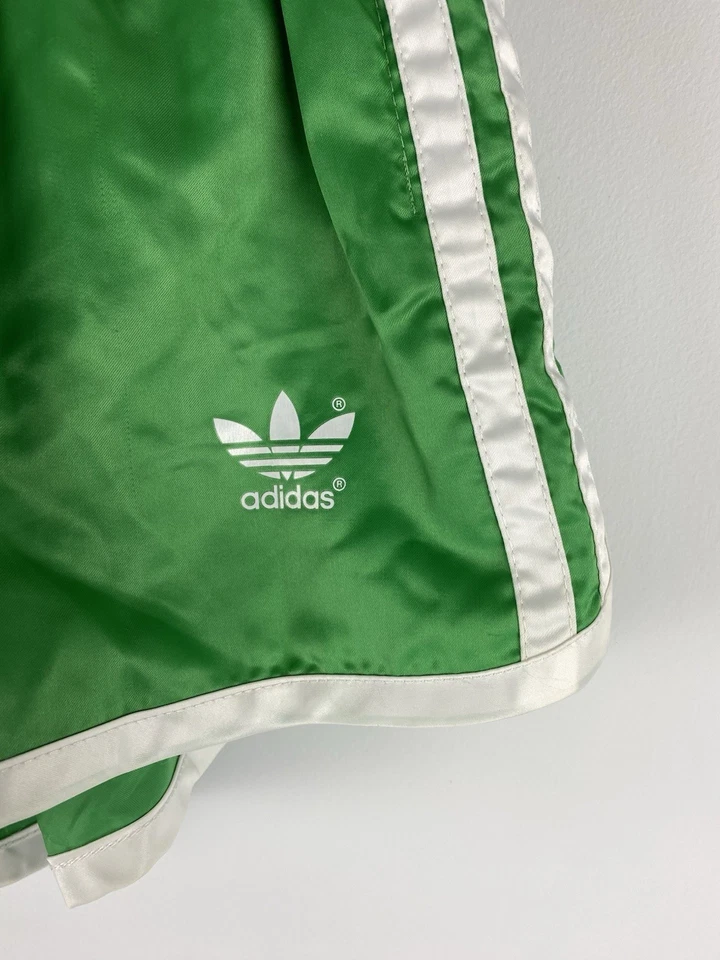 Pantalones Cortos De Colección Adidas Años 80 Alemania Occidental Verde Nailon Correr Fútbol Talla XXS Foto 4 de 4