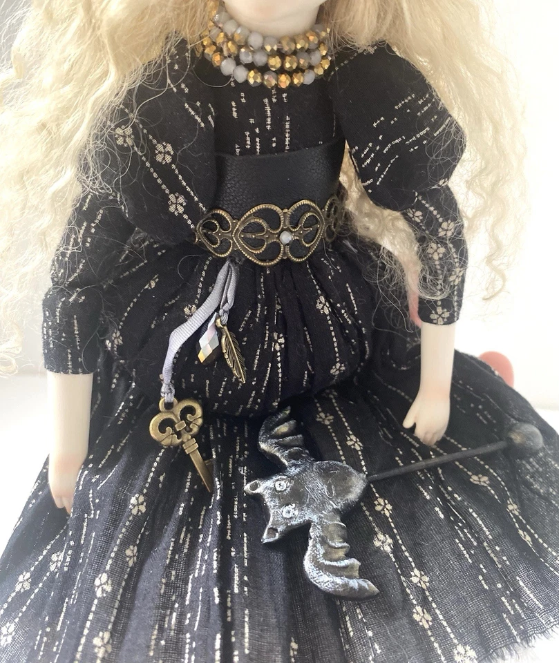 Boneca artista exclusiva “Mina” - Imagem 4 de 4