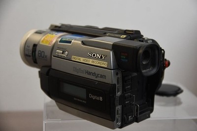 SONY DCR-TRV310 Digital Video Camera Recorder Handycam Digital 8
