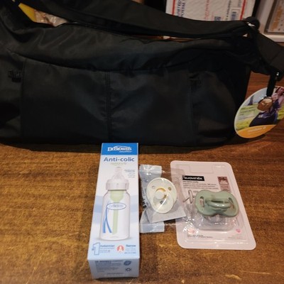 NEW W/ Tags Medela Black Breast Pump Shoulder Bag, Plus Dr Browns Bottle plus
