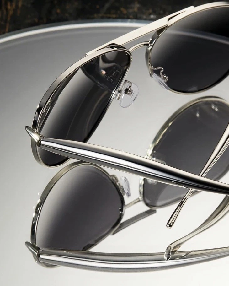 Gafas de sol con espejo de marca de lujo plateadas para mujer estilo piloto diseñador de moda Italia Foto 3 de 4