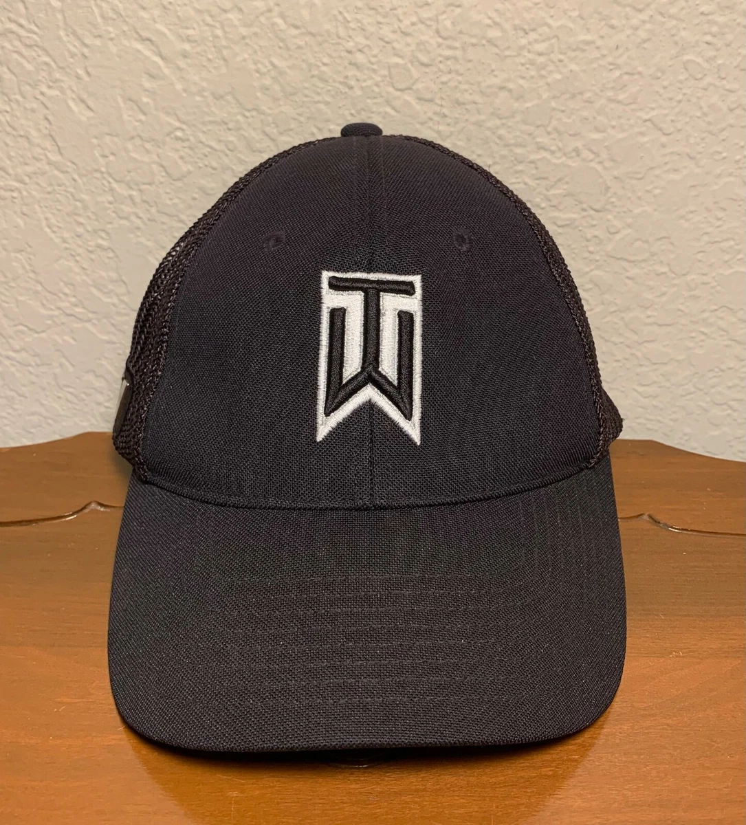 Nike 20xi top vrs hat