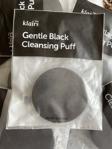2 x Klairs Gentle Black Cleansing Puff UK Seller UK Free Post - Picture 2 of 3