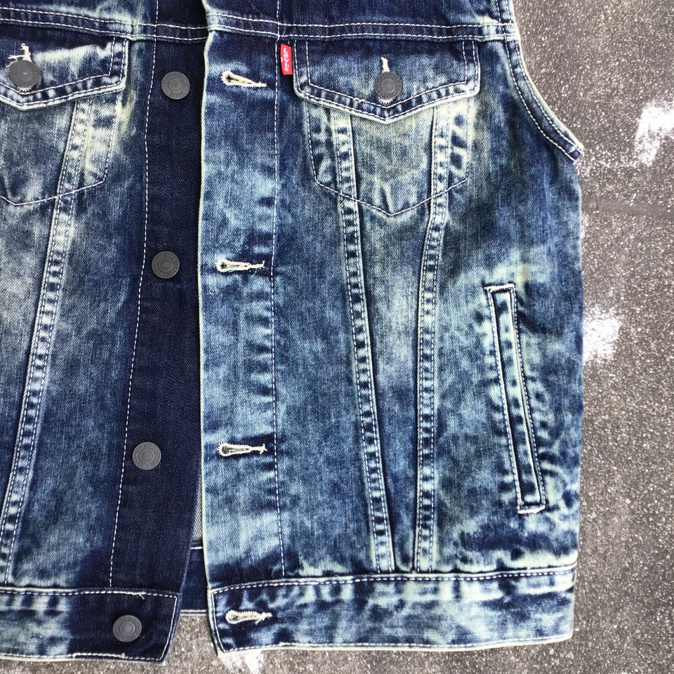 Chaleco vaquero camionero sin mangas azul denim Levi's jóvenes niños mediano 10/12 años Foto 3 de 4