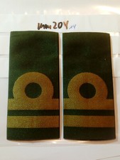 Schweden Rangschlaufen Marine auf gr&uuml;n 2 St&uuml;ck (mm204)