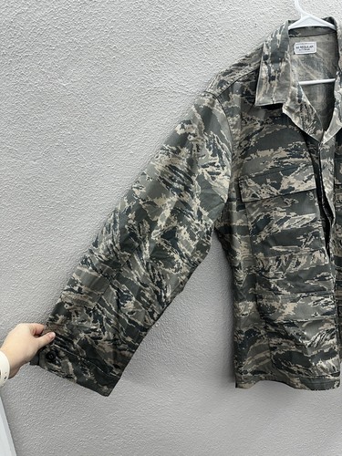 US Air Force Mens Utility Coat Size 44 Regular Camouflage Pattern Hidden Button - Picture 3 of 13