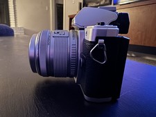 Olympus OM-D E-M10 Mark II Mirrorless Digital...