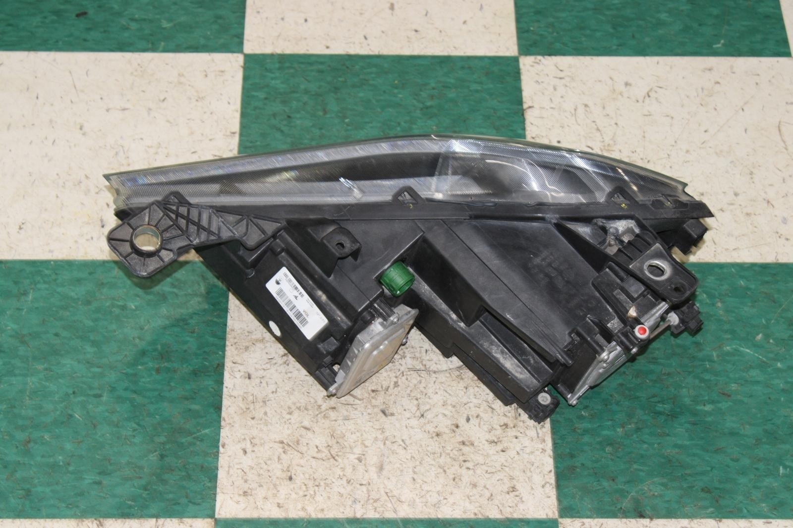 Maserati Ghibli 2014-2019 Right Headlight lens