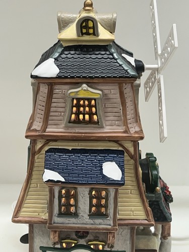 LeMax Dutch Mill Restaurant & Windmill Retired 2002 RARE Excellent Condition - Picture 15 of 18