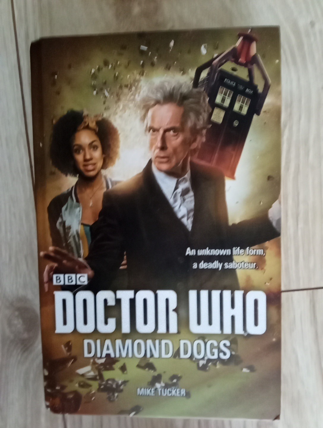 Doctor Who: Diamond Dogs by Mike Tucker (2017, Hardcover)