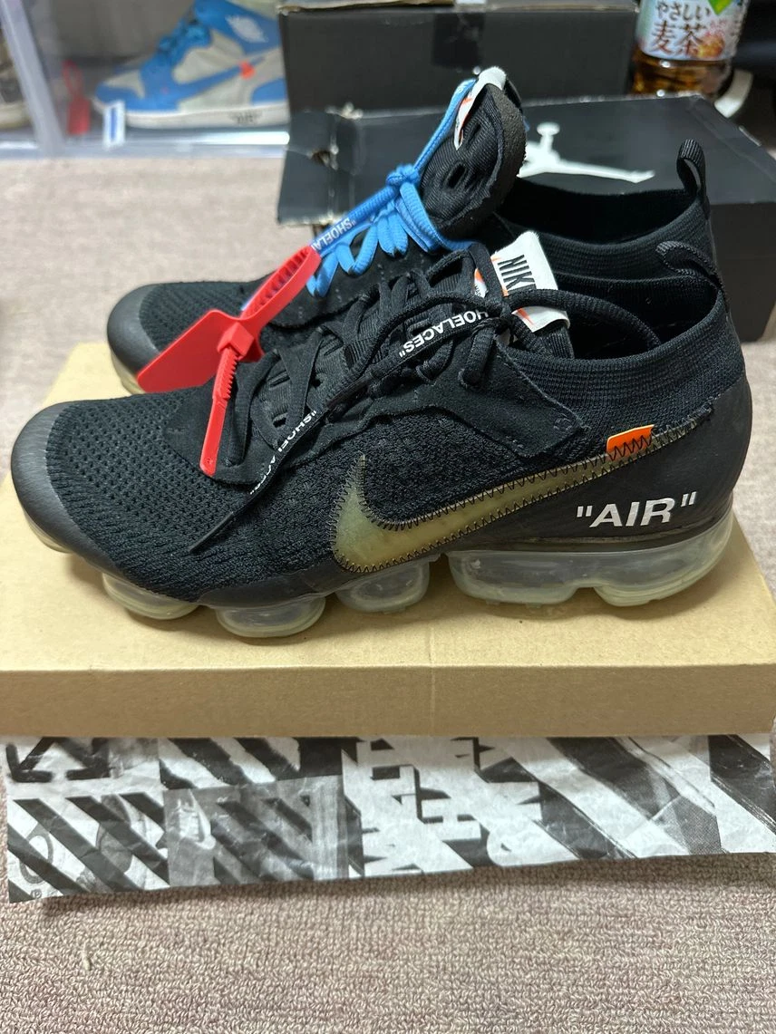 Vapormax black off white 2025