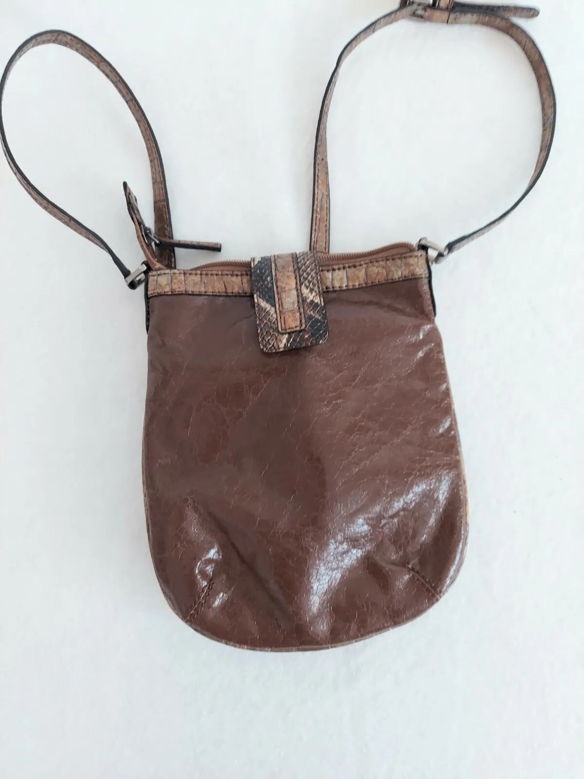 Vtg GUESS Brown Crossbody Purse Bag  Zip Close Ad… - image 2