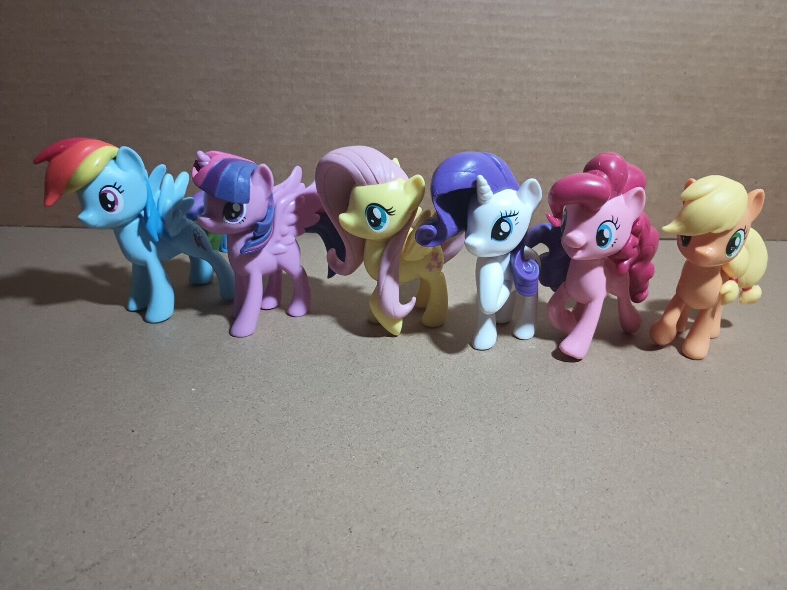  My Little Pony Toys Meet The Mane 6 Ponies Collection (  Exclusive) Doll Playset