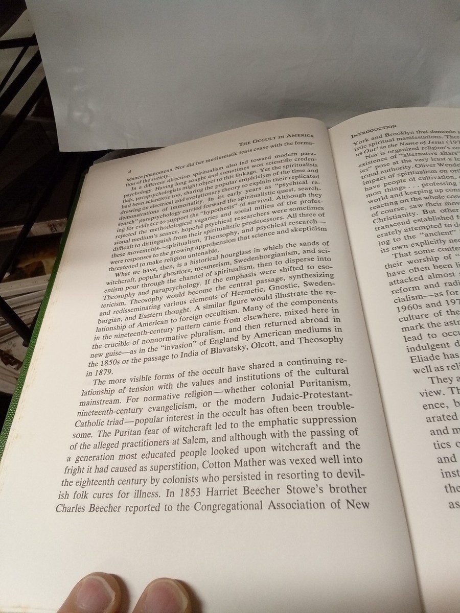 The Occult In America, New Historical Perspectives by Howard