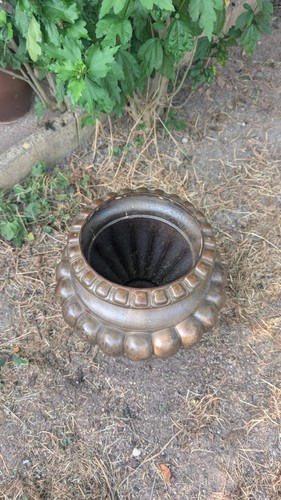 Vase Médicis à godrons en fonte par Alfred CORNEAU à Charleville XIXème - Foto 3 di 11