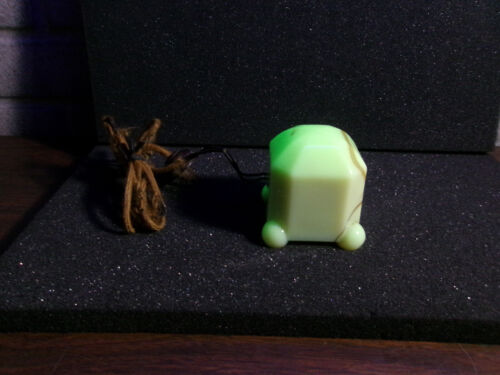Vintage Agate Slag Glass Tabletop Lighter Cover Art Deco 3" x 2 3/4" Uranium.