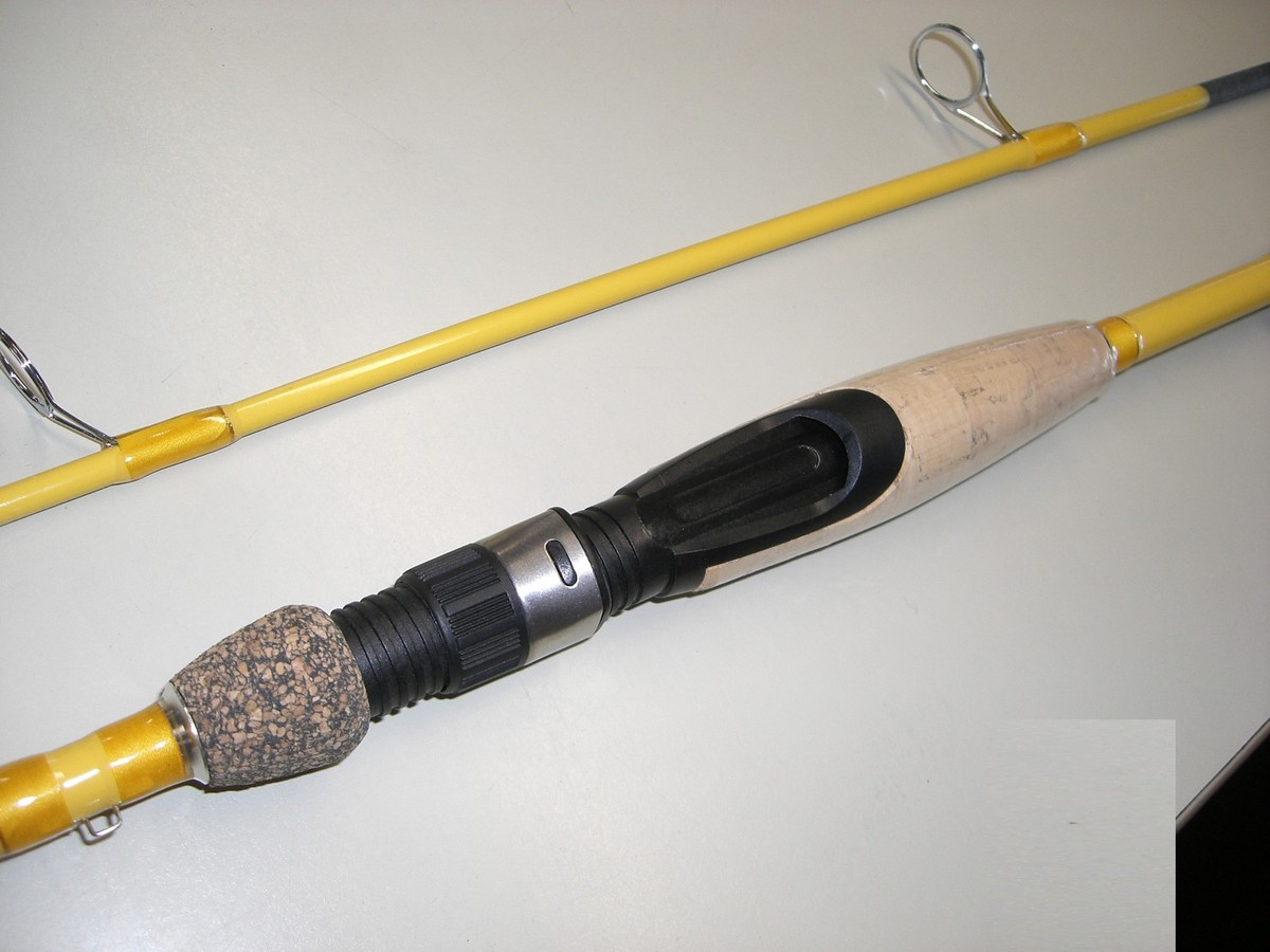 EAGLE CLAW Featherlight 7'-6 Fiberglass Spinning Rod #FL209-76 FREE USA  SHIP!