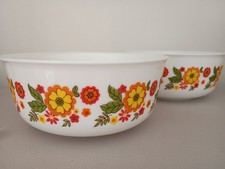 Arcopal  France  Prilblume  2 Schüsseln Set Vintage 60er 70er Jahre Milchglas