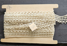Antique Bobbin Lace Trim Edging on Wood Winding Board Spool Sew VTG 5 Yards x 1"