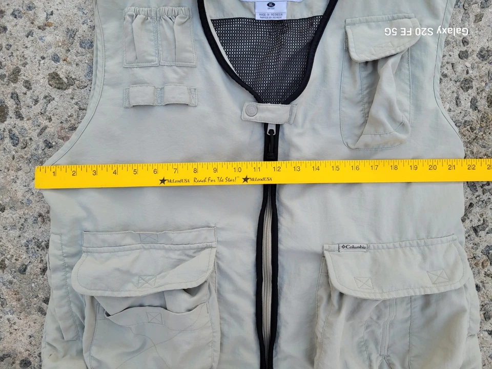 Columbia Sportswear Company Unisex XL Fly Fishing Vest Cargo Pockets Fish Hunt - Image 2 of 4