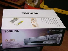 NEW Toshiba W-525 Super VHS 4 Head HiFi Stereo VCR VHS Player