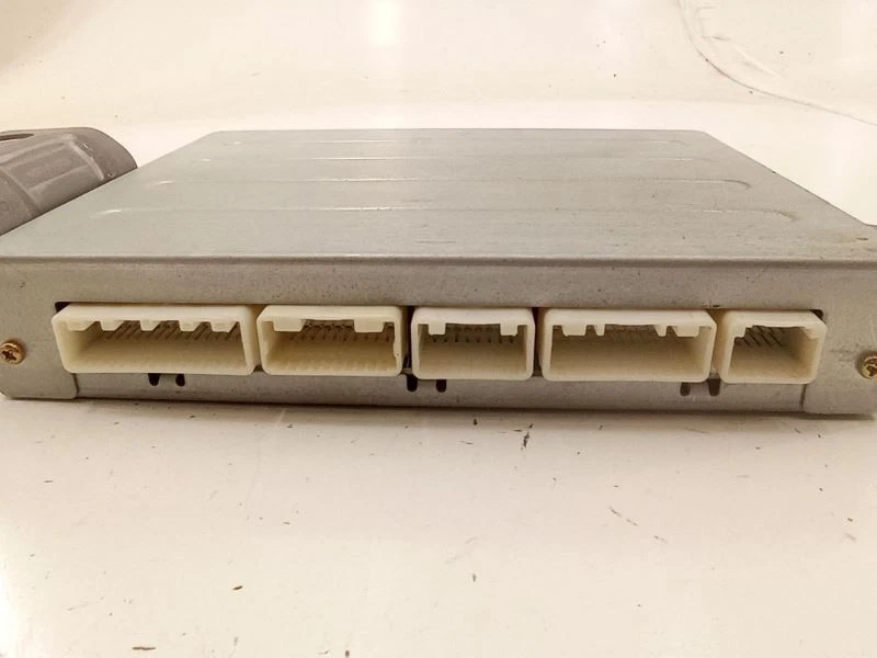 2004 05 06 2007 Toyota Sienna Rear TV DVD Video Contorl OEM 86104 45010 - Image 2 of 4