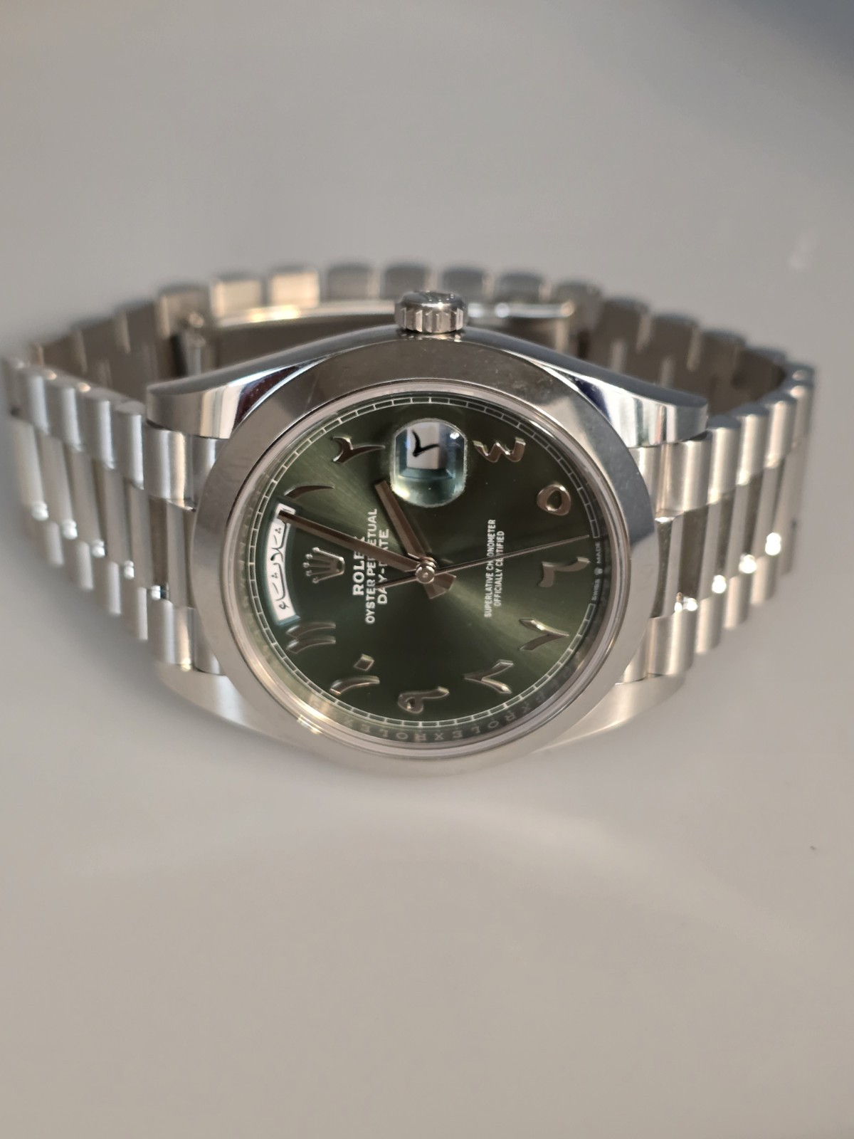 Rolex President 228206 Olive Arabic Platinum Day-Date 40MM 2021. Stunning. B/P.