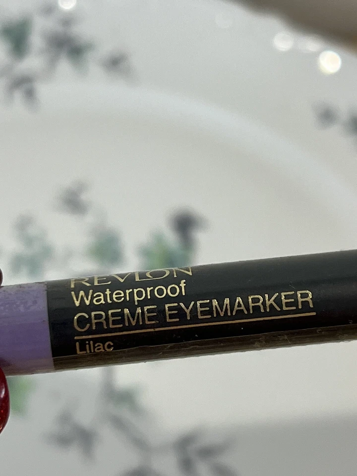 REVLON  WATERPROOF CREME EYEMARKER EYE MARKER  DISCONTINUED SEALED LILAC  NEW - Image 2 of 3