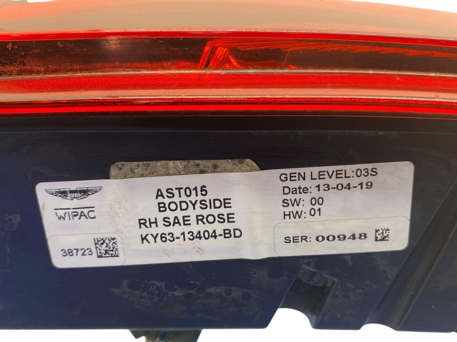 2019-2023 ASTON MARTIN VANTAGE REAR RIGHT QUARTER MOUNTED TAIL LIGHT ASSEMBLY