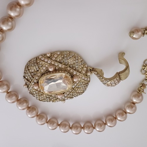 Heidi DAUS- Collier de perles rare avec un pendentif amovible. - Foto 5 di 12