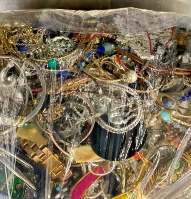''Bulk Buy Estate lots'' - 3 pound ''Mix assortment new and preowned items'' LOOK